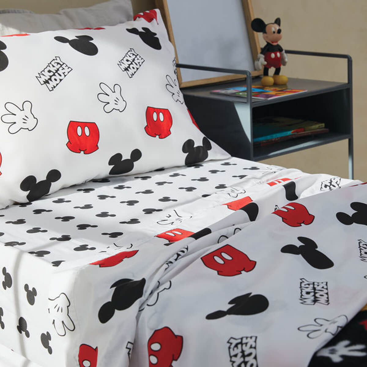 S&aacute;banas 1 Plaza Mickey